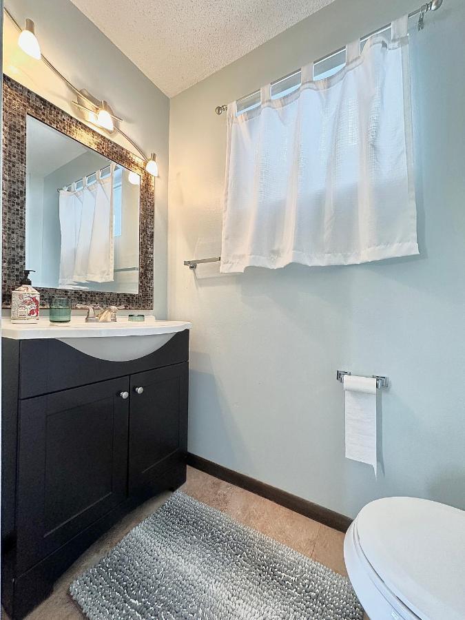 Blue House Bed & Breakfast Sioux Falls Bagian luar foto